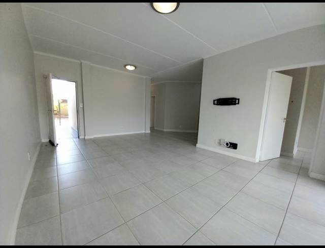 3 BEDROOM APARTMENT FOR SALE IN WATERFALL